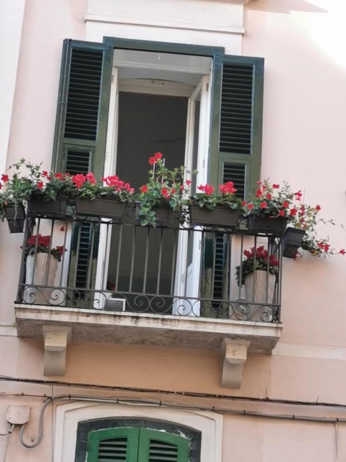 Cairoli 79 Appartement Bari Buitenkant foto